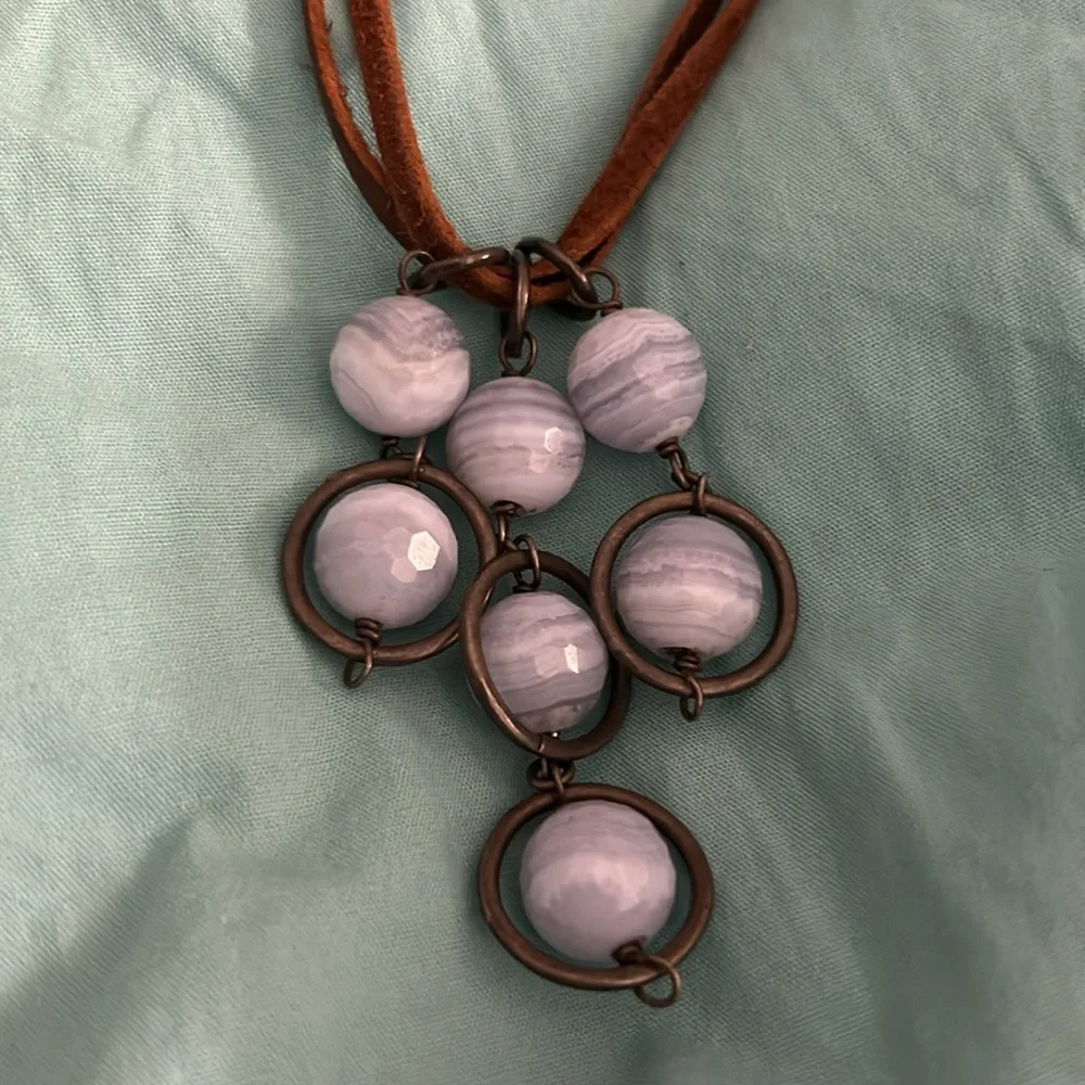 Vintage Stone Leather Necklace - Picture 3 of 8